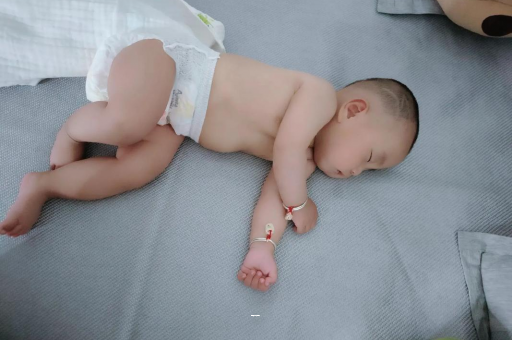 鸡西宝宝突然很多眼屎
